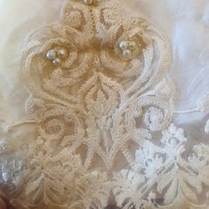 Saphire off white pants